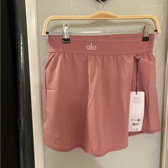 ALO Yoga Match Point Tennis Skirt Medium Limited: Pink Wild Rose NWT - Picture 4 of 7